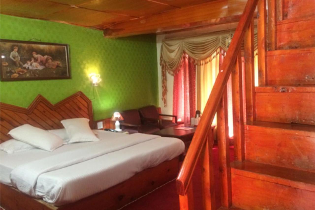 Hotel Him View Manāli Exteriör bild