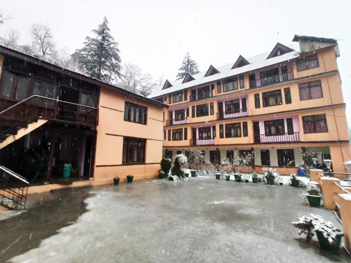 Hotel Him View Manāli Exteriör bild